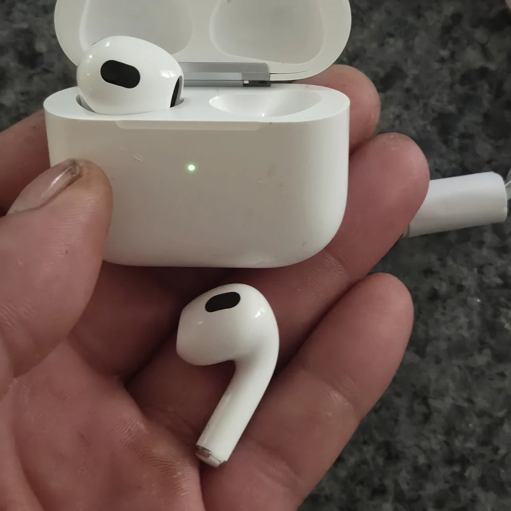 Apple AirPods Pro - White